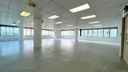 Hoe Huat Industrial Building (D19), Factory #558394791